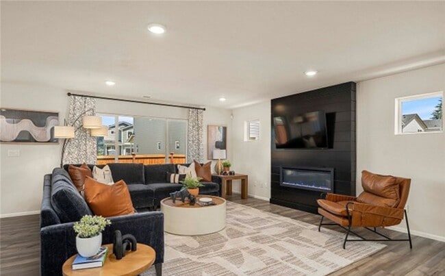 Building Photo - New Construction 3 bedroom property in Sul...