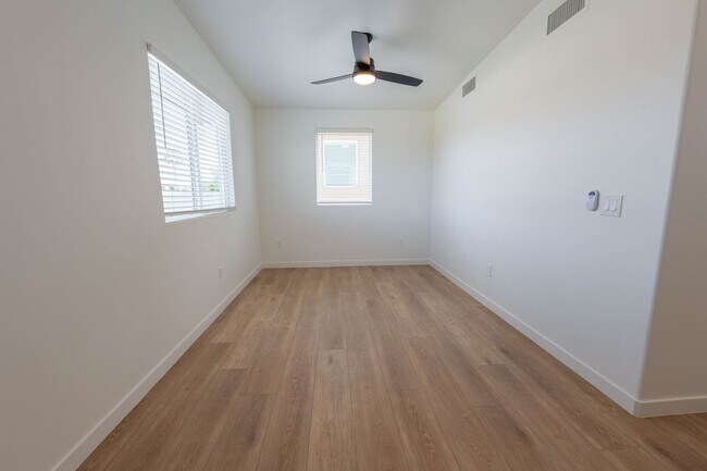 Building Photo - 1300 N Rook Ave