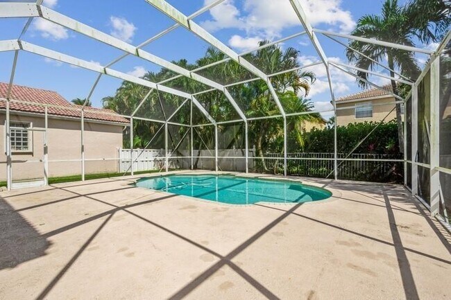 Building Photo - 5315 NW 126th Dr
