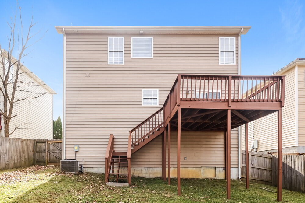 Building Photo - 7233 Legacy Dr