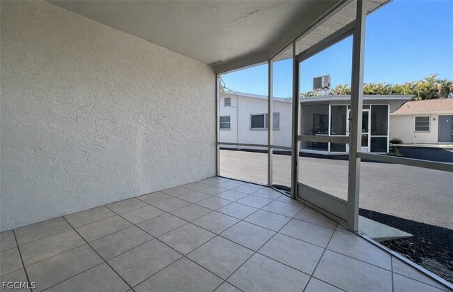 Building Photo - 1107 SE 46th Ln