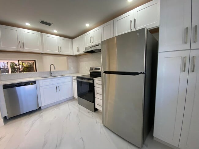 Building Photo - 267 NW 36th Ave