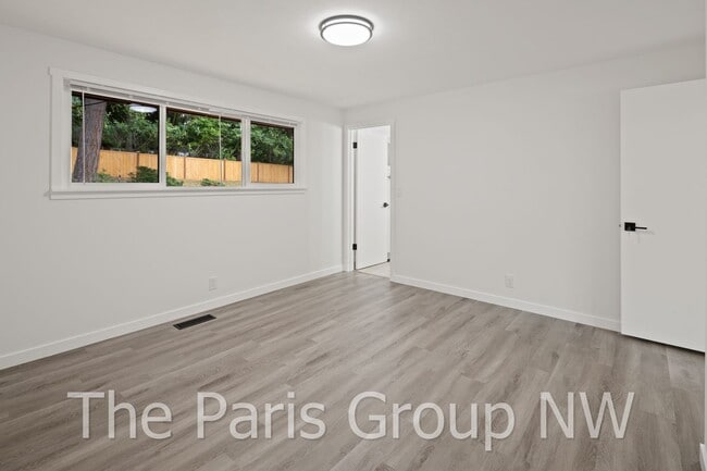 Building Photo - Lovely 2025 Remodeled Shoreline 4BR in Ric...