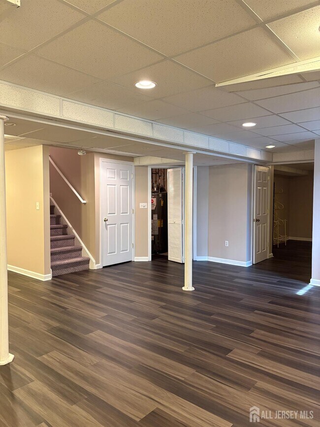Building Photo - 30 Palmetto Way