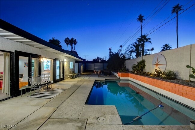 Building Photo - 1558 Aztec Way