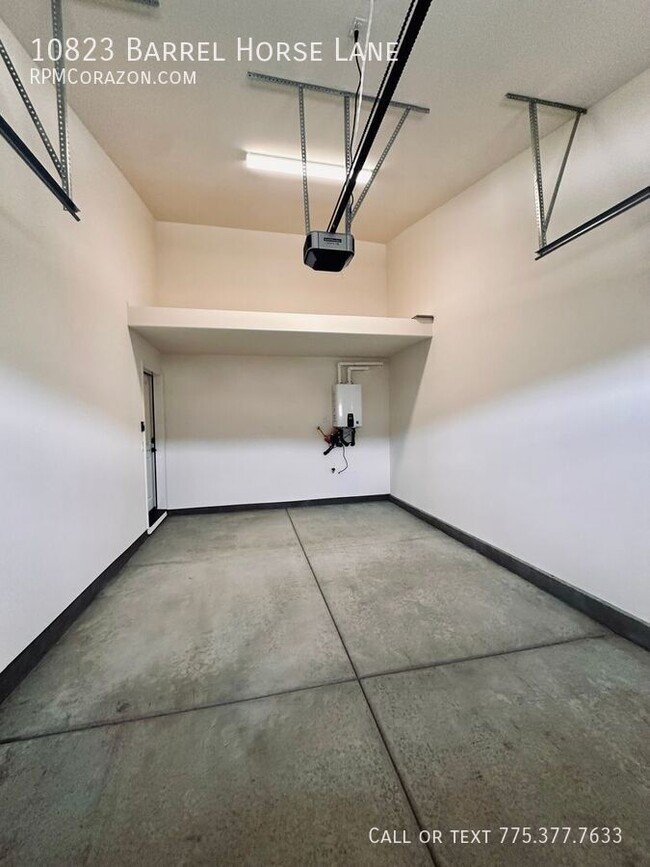 Building Photo - 10823 Barrel Horse Ln