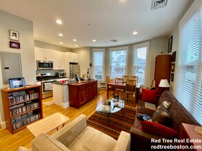 Building Photo - 405 S Huntington Ave