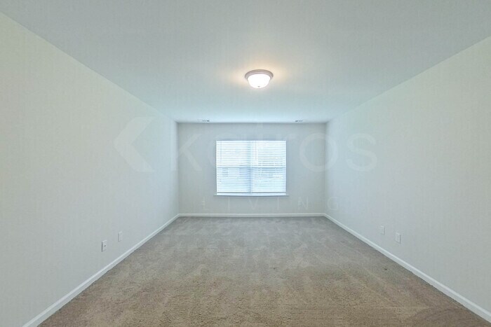 Building Photo - 104 Lord Effingham Wy