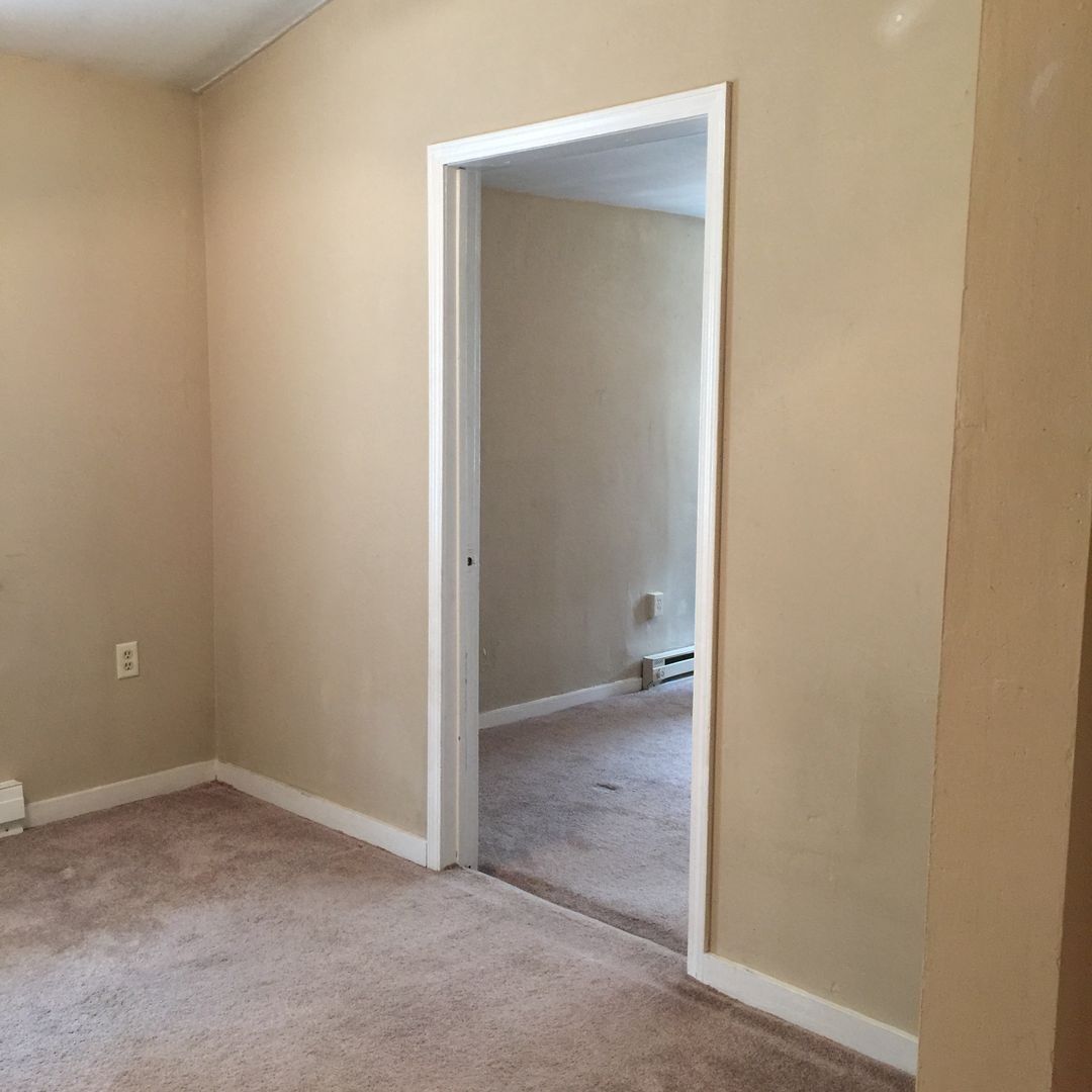 Building Photo - 110 W Walnut St