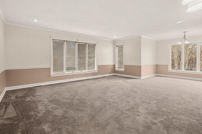 Building Photo - 274 Elkins Rd