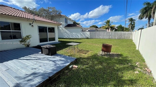 Building Photo - 6952 SW 148 Ln