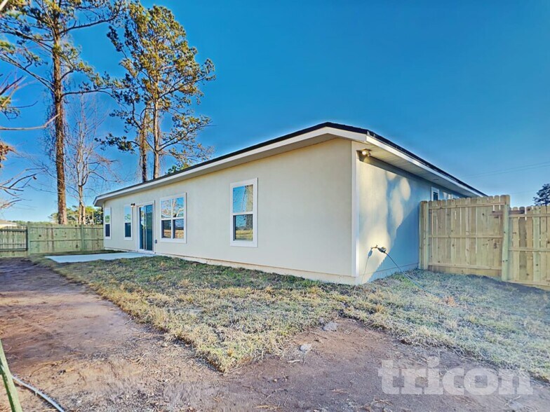 Building Photo - 91 Northside Dr N