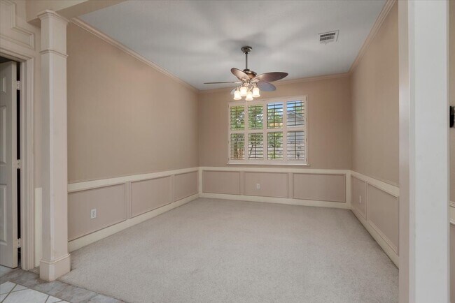 Building Photo - 14151 Buckingham Ln