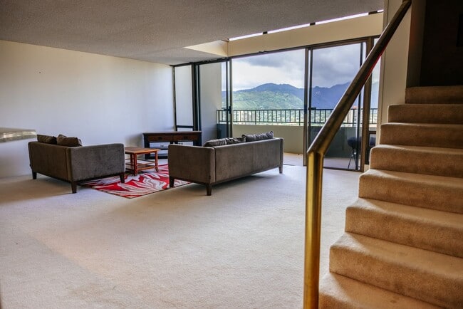 Building Photo - 2240 Kuhio Ave.