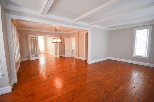 Building Photo - Incredible home in the heart of Historic SW!