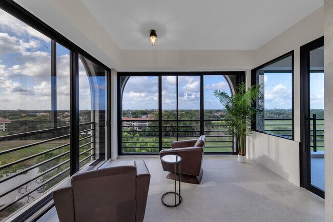 Building Photo - 7351 Promenade Dr
