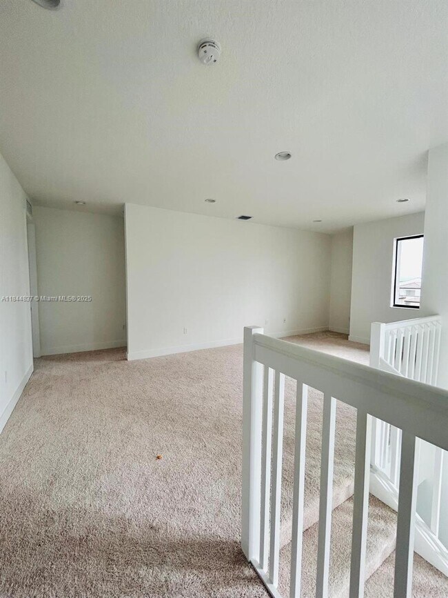 Building Photo - 5032 Frattina St.