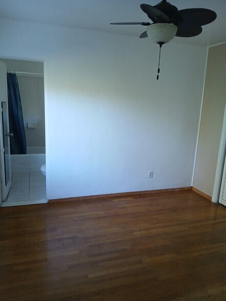 Building Photo - 7848 Normal Ave