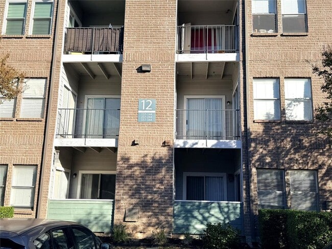 Building Photo - 12166 Metric Blvd