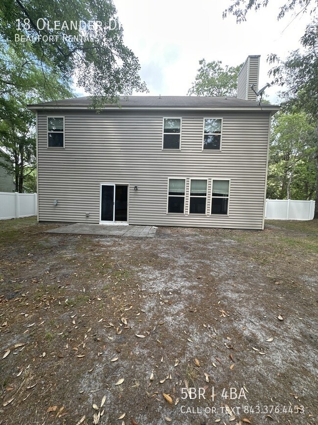 Building Photo - 18 Oleander Dr