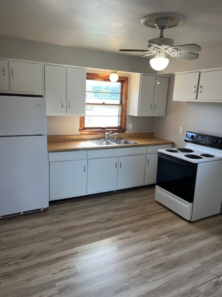 Building Photo - 5132 N 84th St