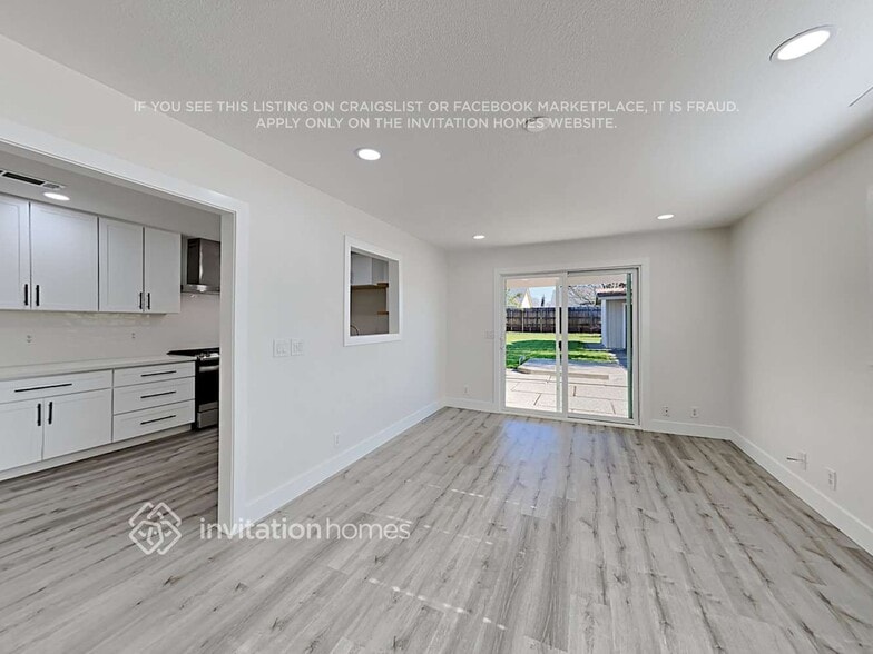 Building Photo - 7736 Ziebell Ct