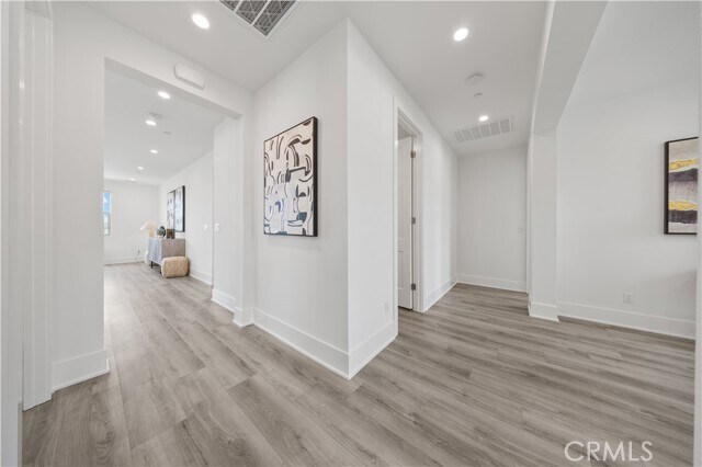 Building Photo - 59 Longchamp