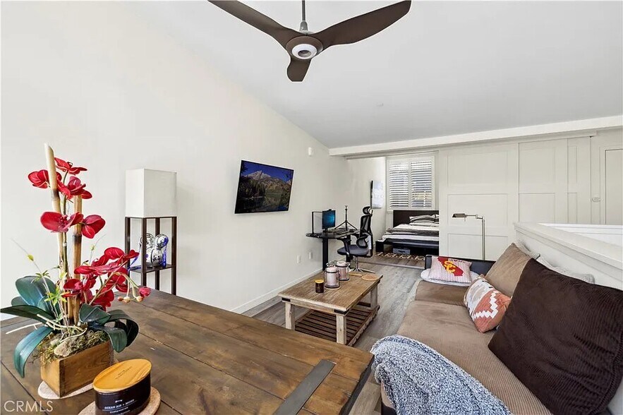 Building Photo - 2745 Laguna Canyon Rd