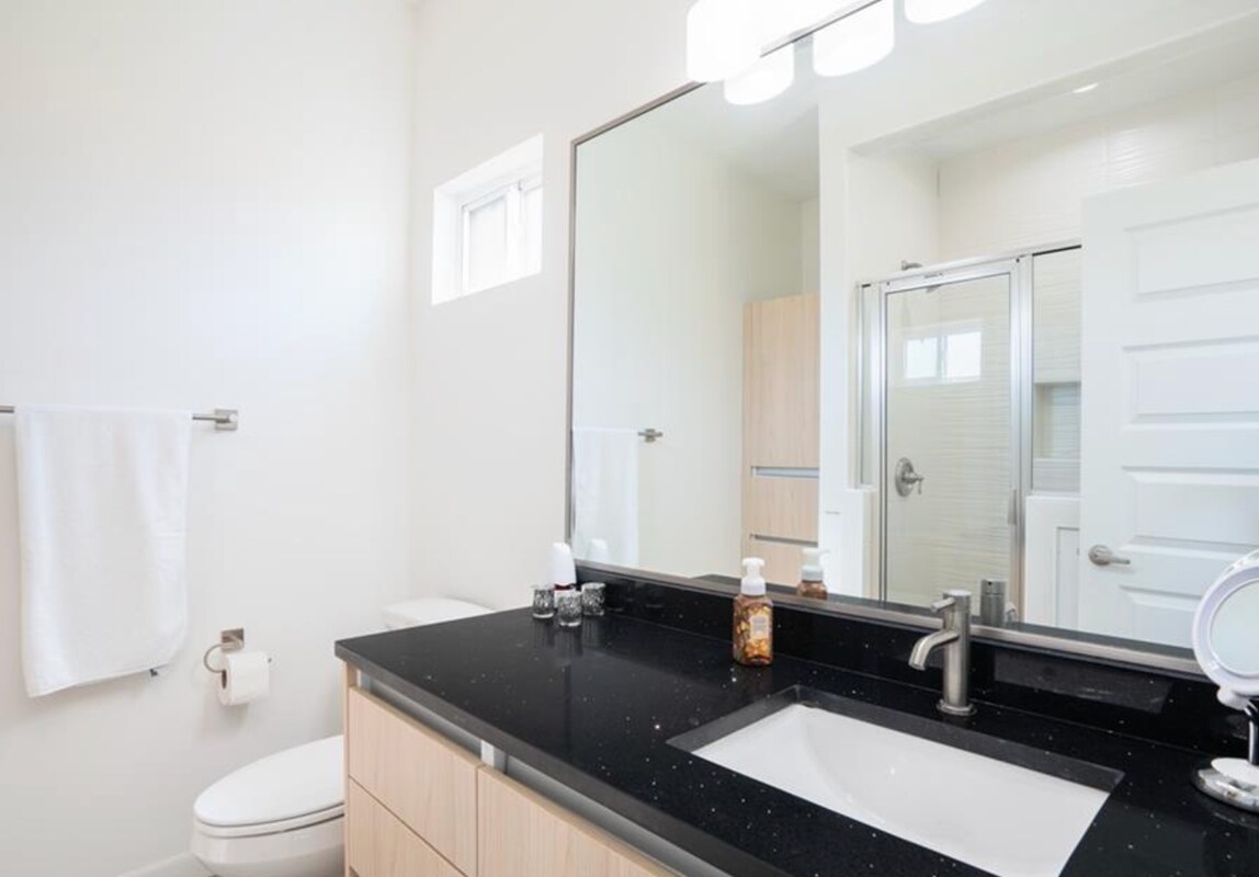 Building Photo - 12509 N 40th St