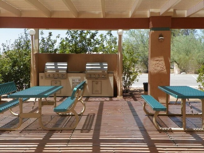 Building Photo - Nice 3 Bedroom Home with Countryside Commu...