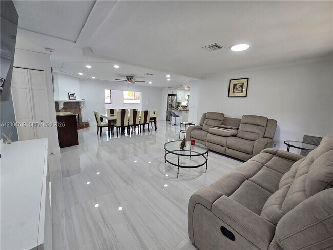 Building Photo - 11578 NW 39th Pl