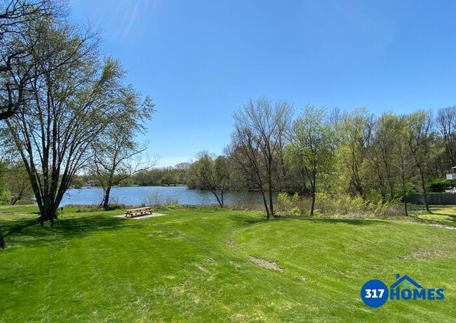 Building Photo - Welcome to Northdale Lake!