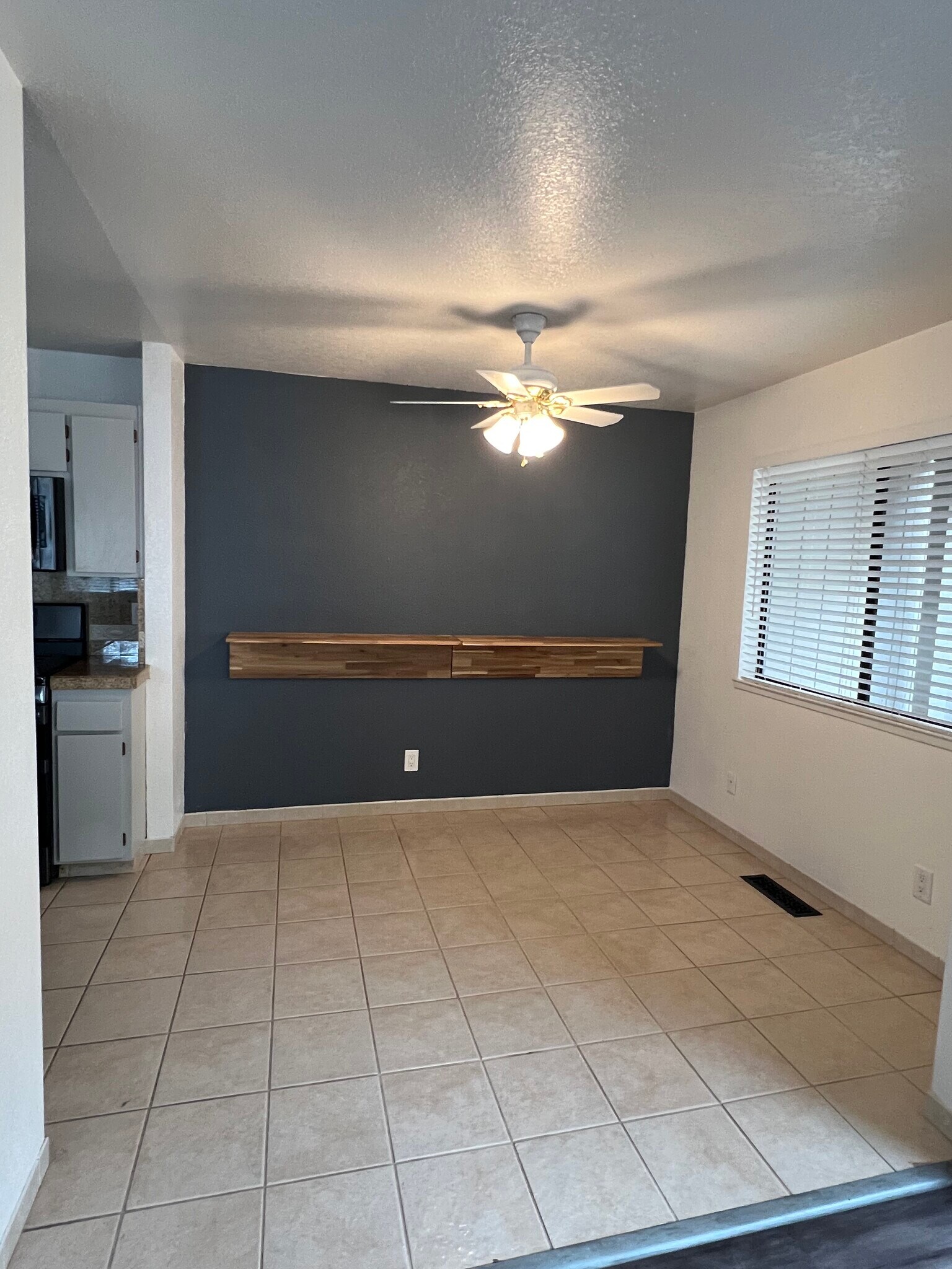 Building Photo - 2609 Westberry Dr