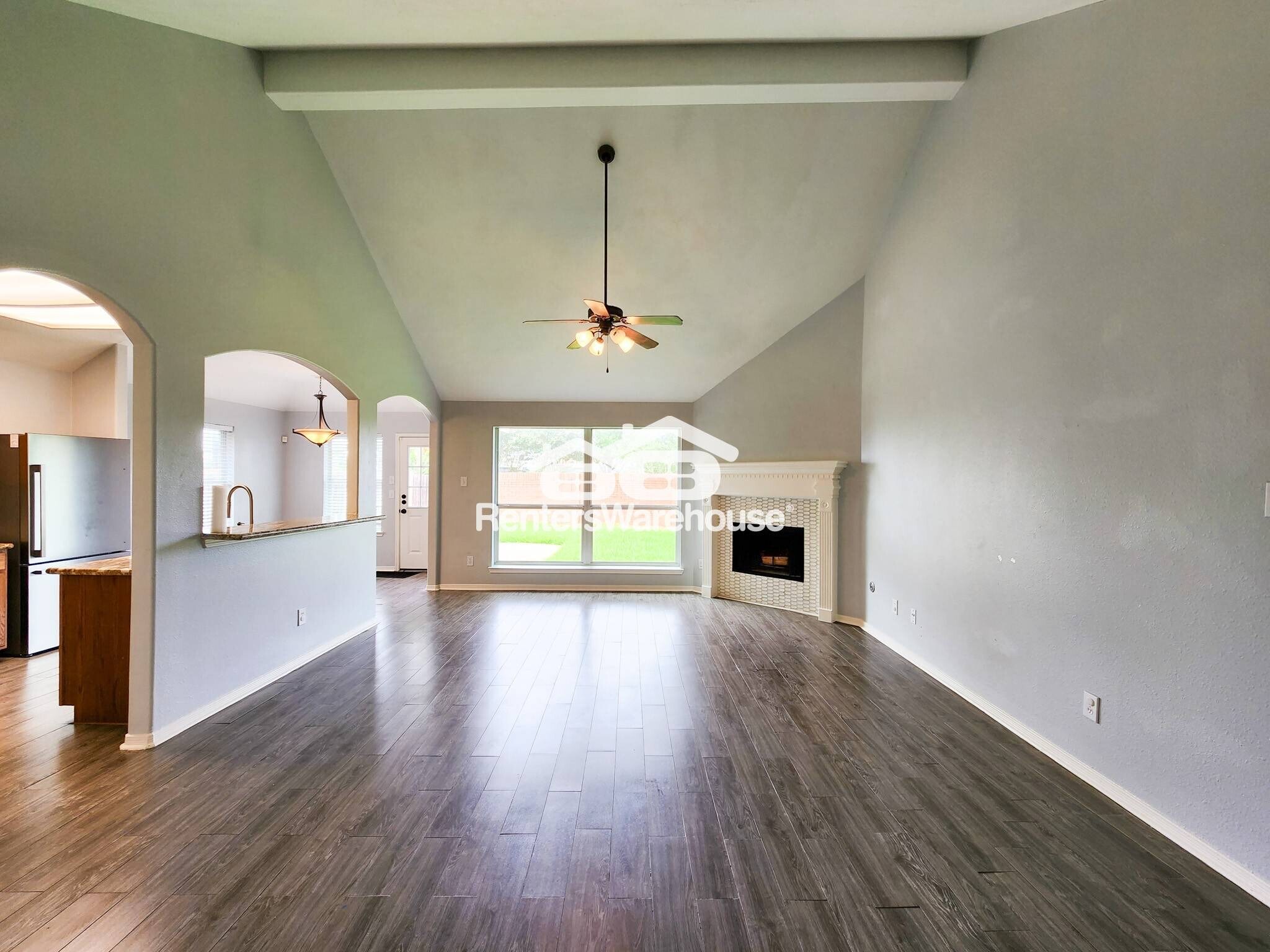Building Photo - 11902 White Water Bay Dr