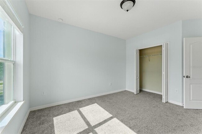 Building Photo - 6524 S Goldenrod Rd