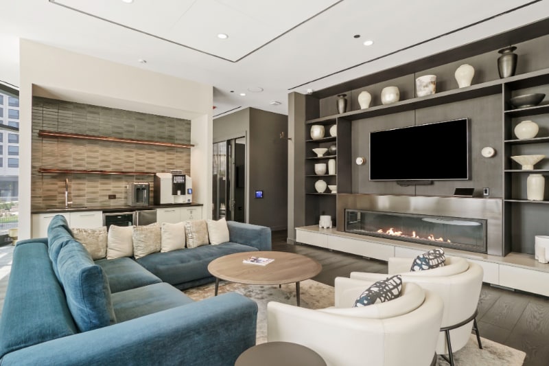 Building Photo - 489 E Randolph St