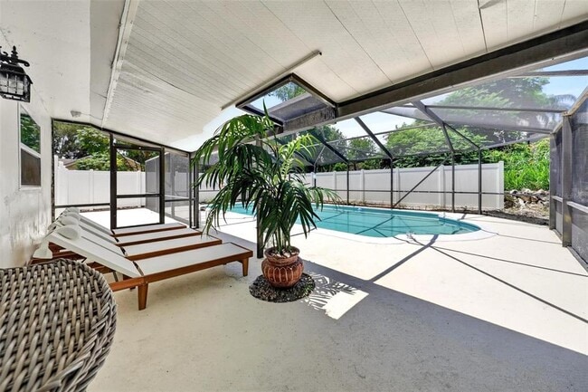 Building Photo - 1099 Grove Ave