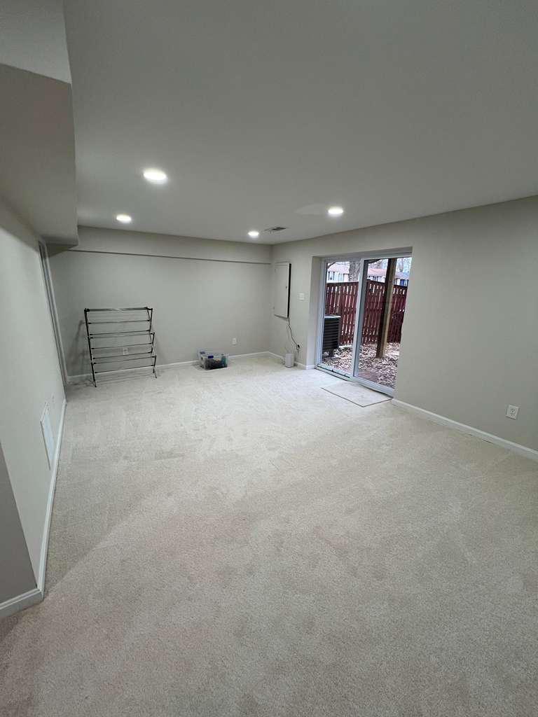 Building Photo - 442 Shady Glen Dr