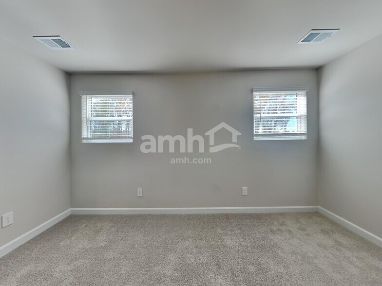 Building Photo - 521 Crowder Pl