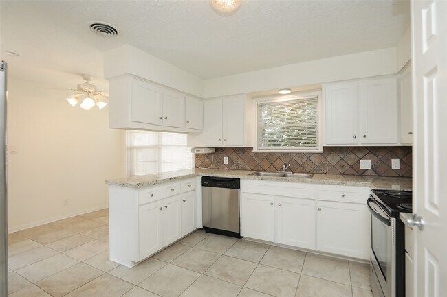 Building Photo - 4403 Omeara Dr