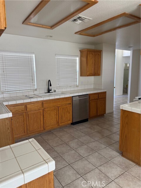 Building Photo - 57106 Selecta Ave