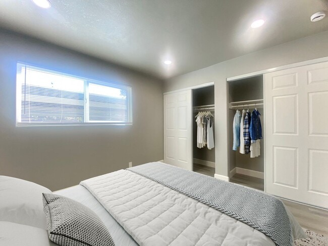 Building Photo - Fully Remodeled 1-bedroom Condo in Fremont...
