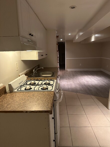 Building Photo - 2703 Mosher St