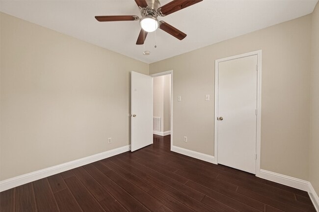 Building Photo - 16715 N Mist Dr