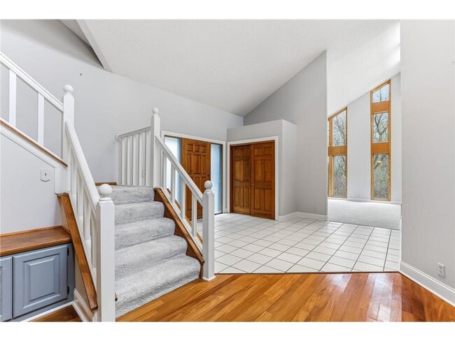 Building Photo - 5880 Christmas Lake Rd