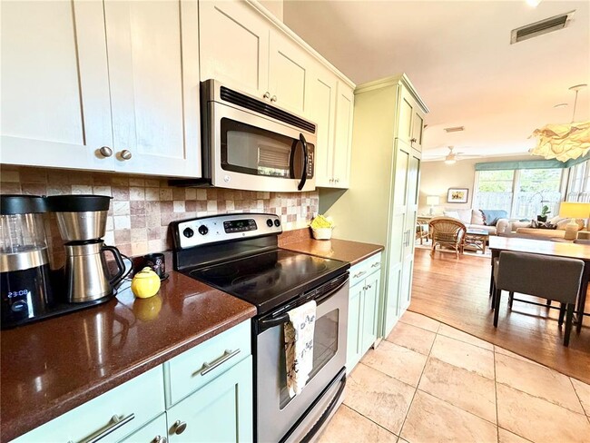 Building Photo - 4908 27th Ave S