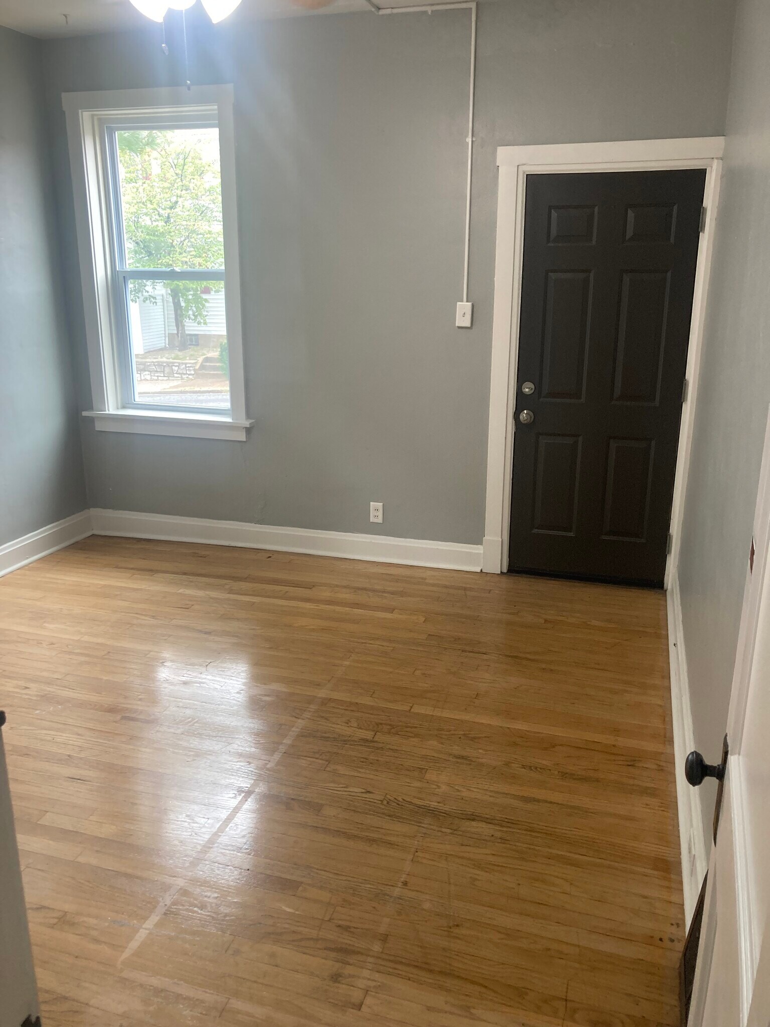 Building Photo - 4233 Meramec St