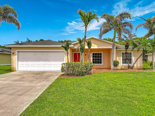 Building Photo - 6416 Las Palmas Way