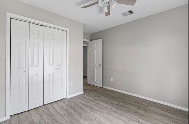 Building Photo - 6811 Feather Creek Dr