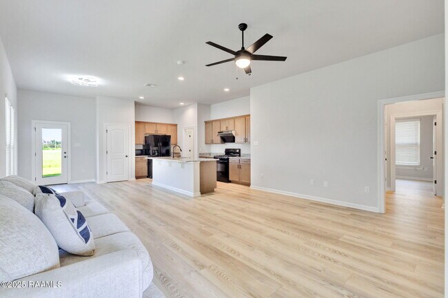 Building Photo - 221 Wakely Ct